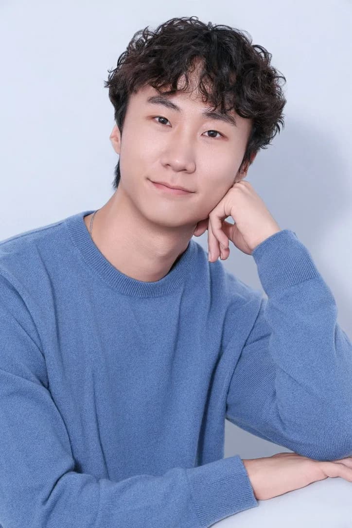 Portrait of Joonwoo Park